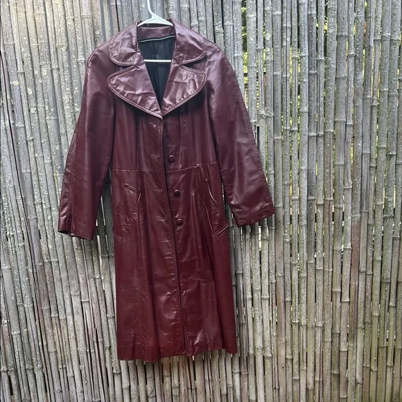 Vintage 1970s leather Maroon Belted Trench Coat - Picture 2 of 9